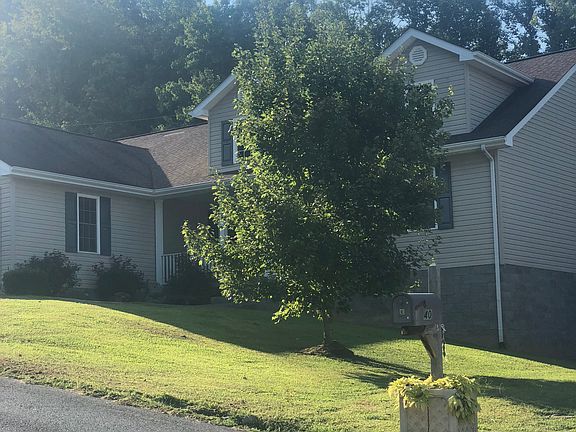 2nd image of 62 Rose St