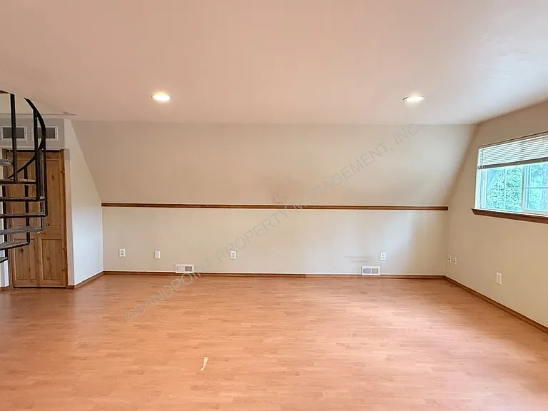 462171 Highway 95 — Photo 14