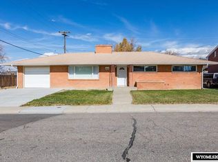 1401 Liberty Dr, Rock Springs, WY 82901