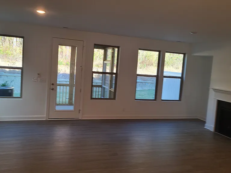 2067 Maggie Valley Dr — Photo 13