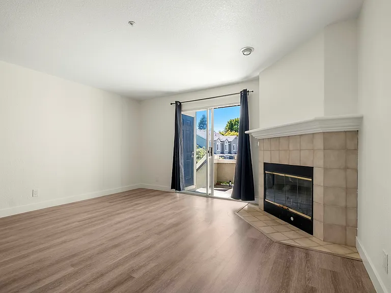 55 Donada Pl — Photo 8