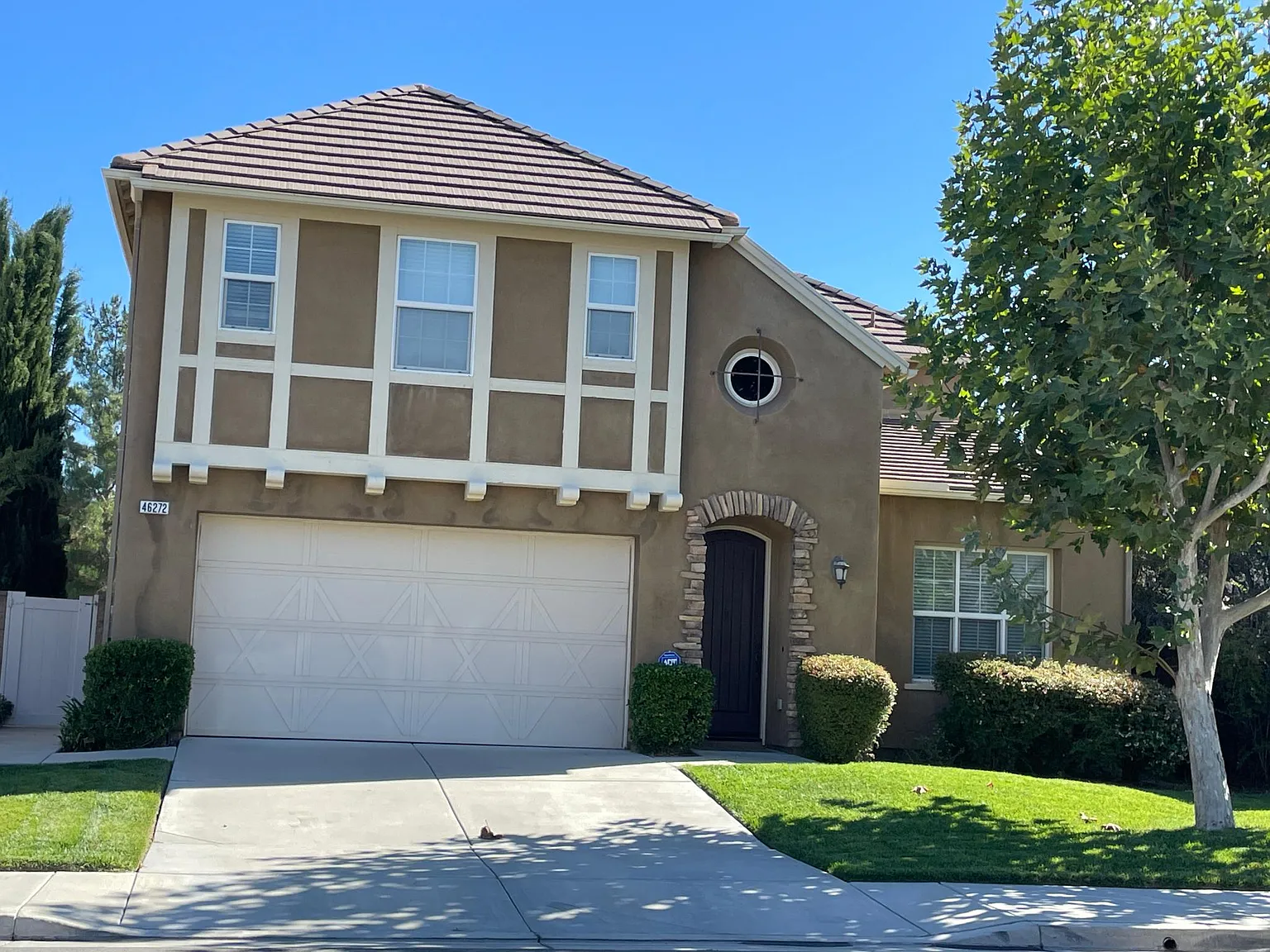 46272 Lone Pine Drive — Photo 1