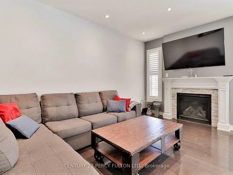 115 Bonnie Braes Dr — Photo 12