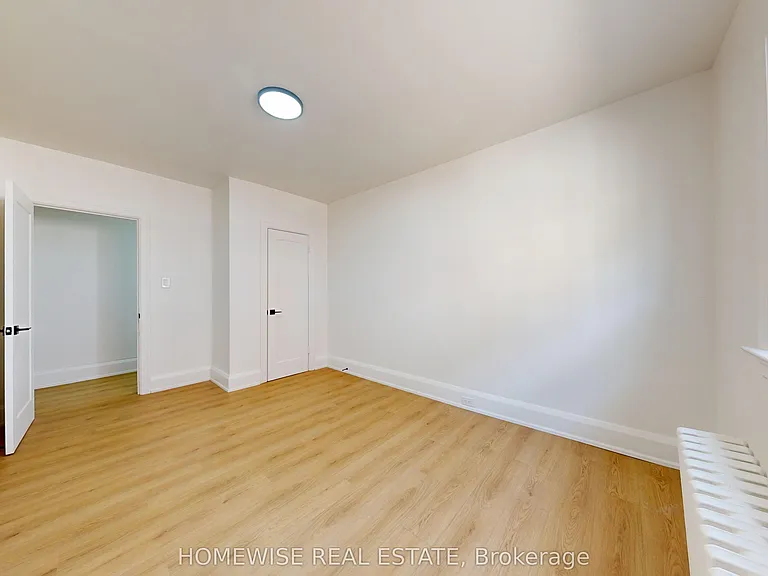 1214 Avenue Rd #1 — Photo 12