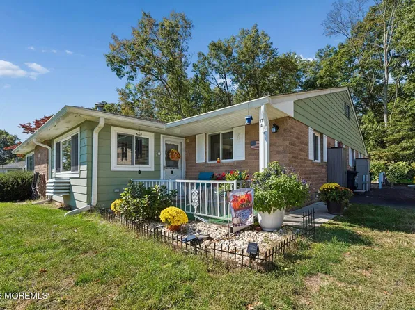 17 Robin Street #A, Manchester, NJ 08759