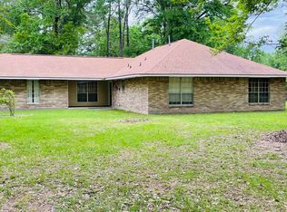 14539 Crystal Dr, Pride, LA 70770