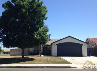 503 Ginger Snap Ln, Bakersfield, CA 93307