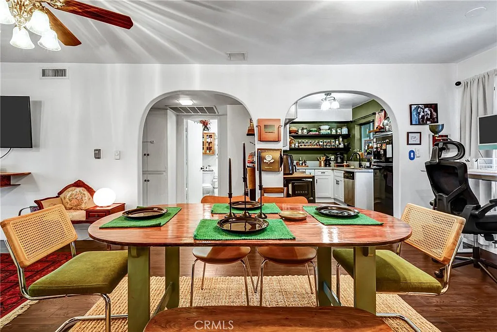 1 bed, 720 sqft, $3,500 — Photo 2