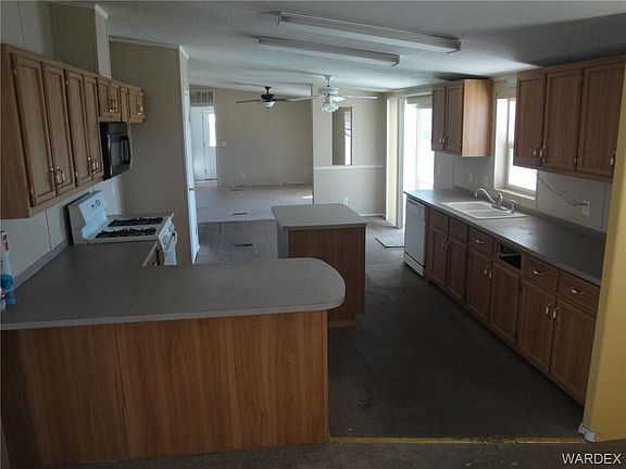 4th image of 1110 Copper Dr