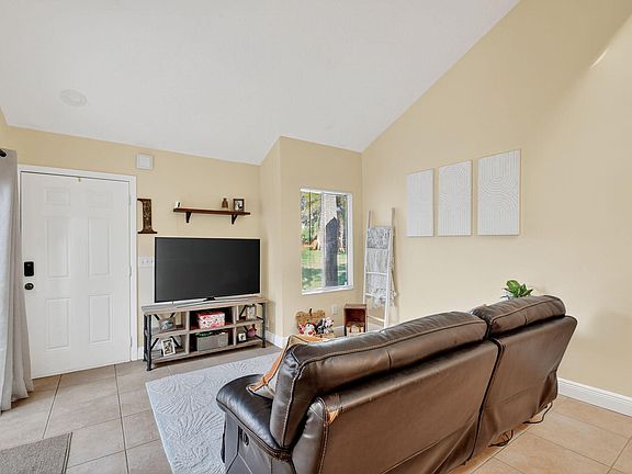 5th image of 4132 Palm Bay Circle #A