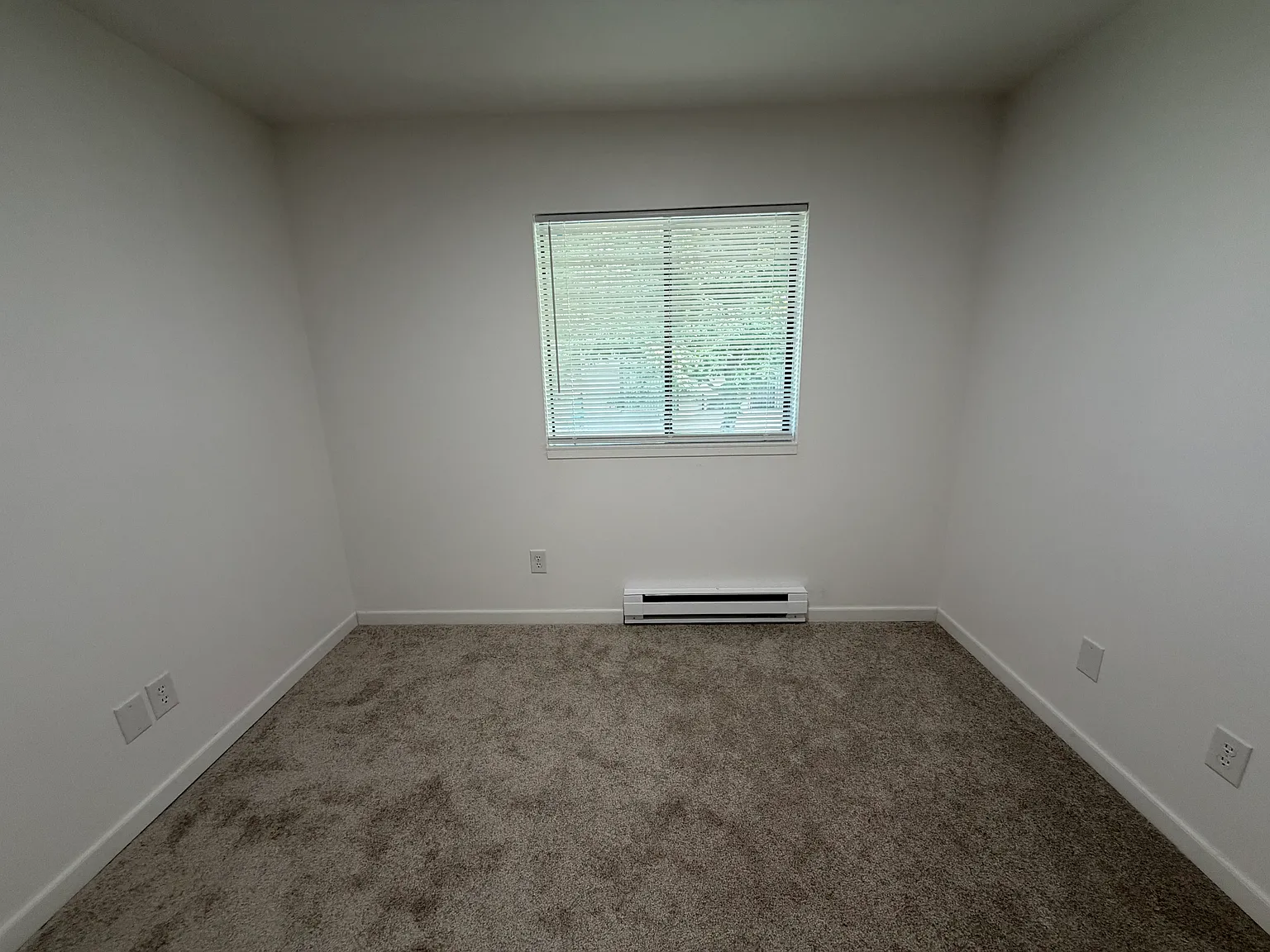 Skyview Apartments — Photo 4