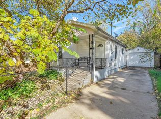 2212 N Kellett Ave, Springfield, MO 65803