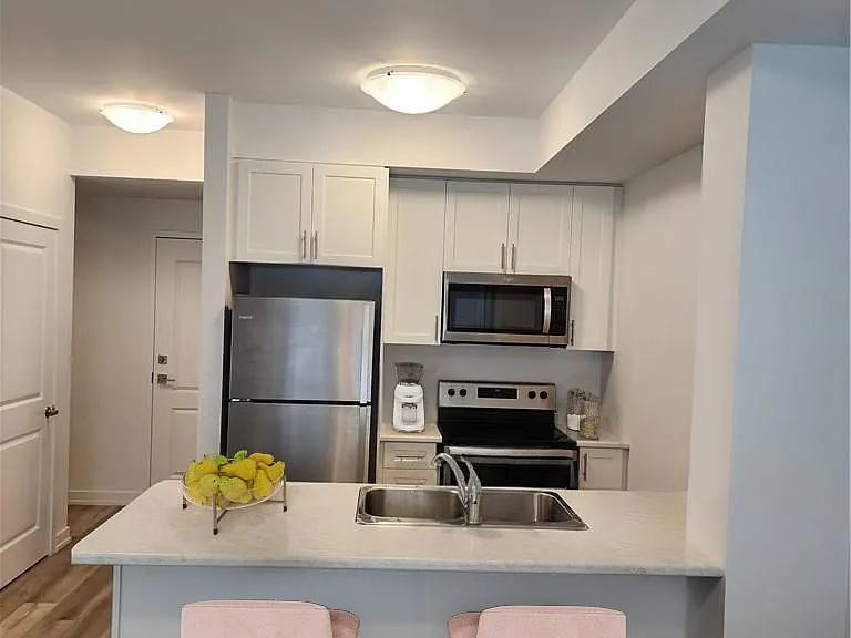 5055 Greenlane Rd #124 — Photo 3