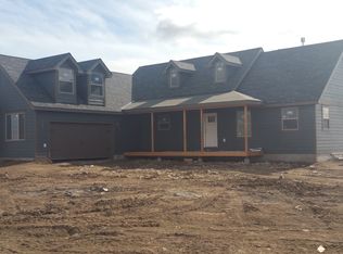 3202 E 26th St, Des Moines, IA 50317