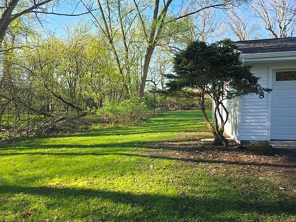 3rd image of 12048 Oakfield Cir