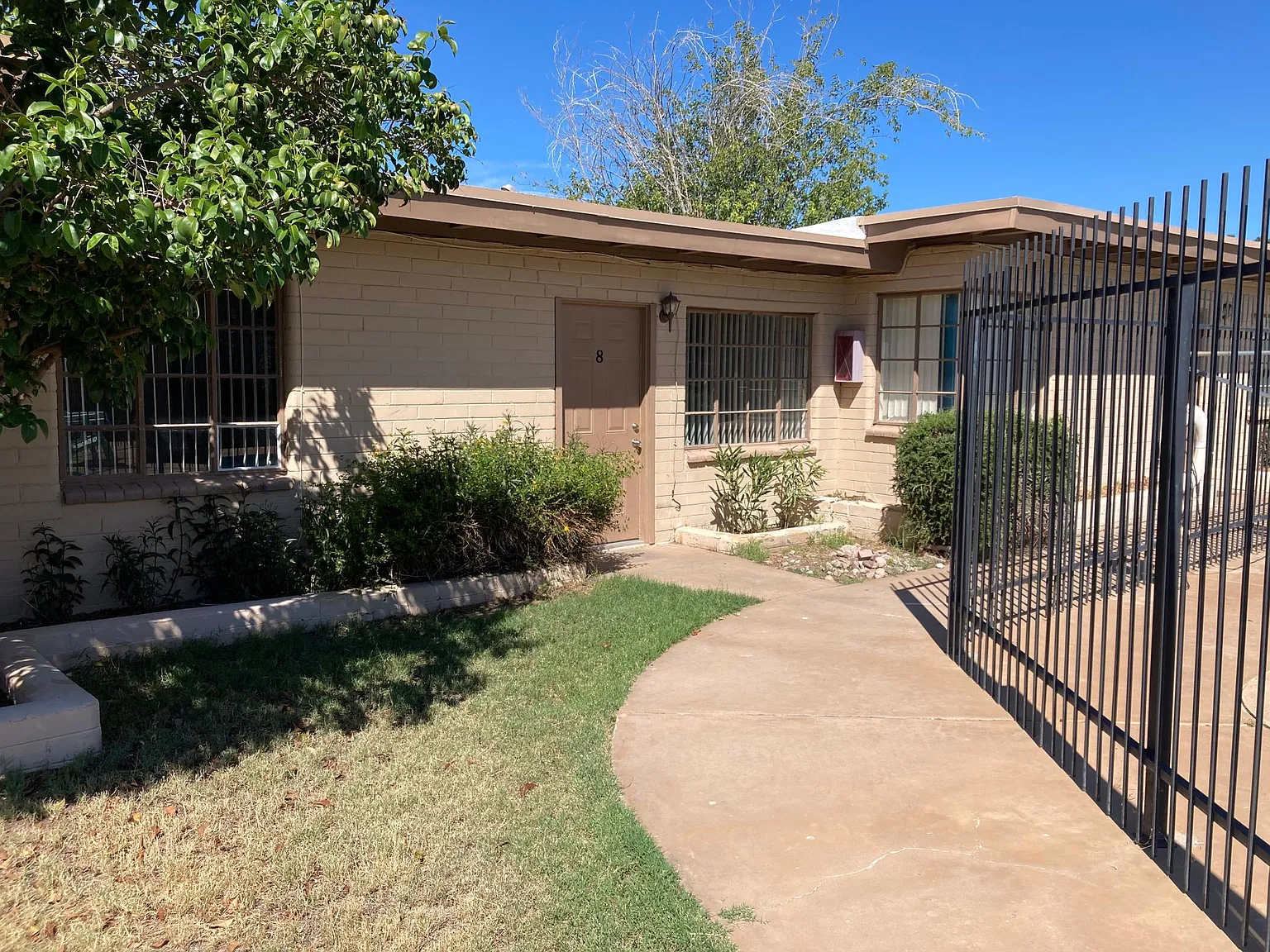 1632 N Louis Ln — Photo 3