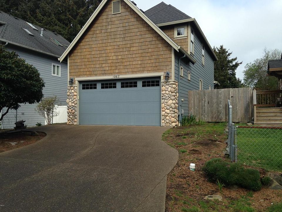 1st image of 1967 NW 37th St