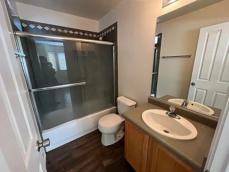 675 W Firehawk Dr — Photo 12