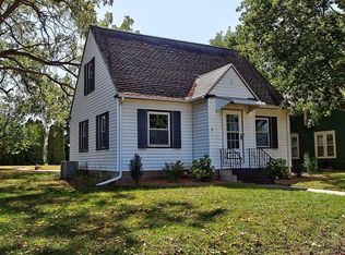 207 Mill St W, Cannon Falls, MN 55009