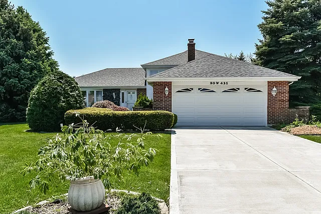 20W431 Rooke Ct photo 1