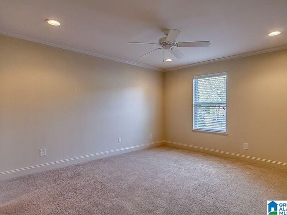 5th image of 210 15th St #45