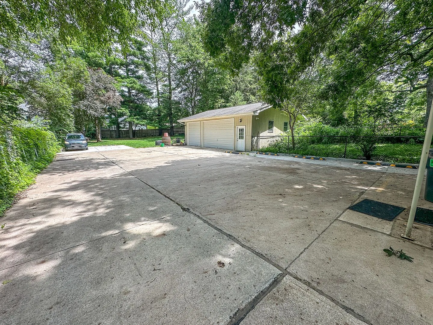 412 Ash Ave — Photo 4