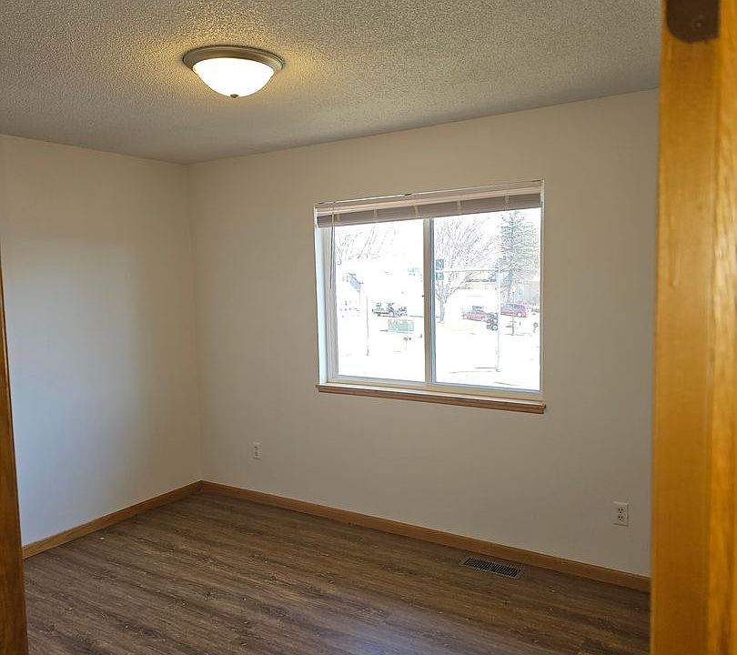 504 5th St #504, Coralville, IA 52241 | Zillow