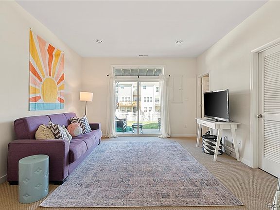 4th image of 8195 Belton Cir