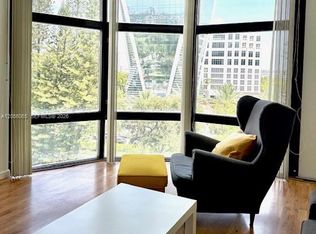 Bonavida Condo, Aventura, FL 33180