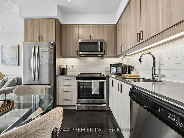 7895 Jane St #1717 — Photo 22