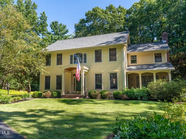 7 Rolling Brook Drive, Saratoga Springs, NY 12866