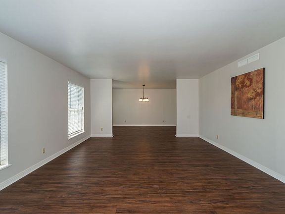 2nd image of 3590 Durwood Dr