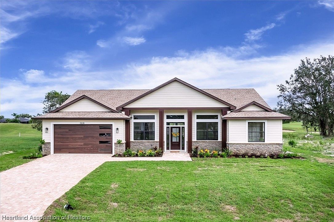 7038 Strafford Oaks Dr