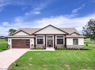 7038 Strafford Oaks Dr, Sebring, FL 33875
