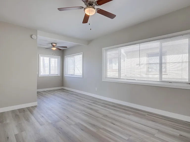 1002 Ocean Ave #5 — Photo 2