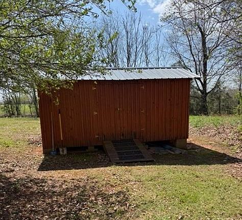 4th image of 417 Clays Ferry Rd