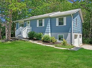303 Golfview Dr, Manahawkin, NJ 08050