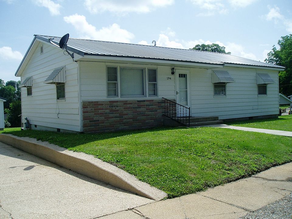 1st image of 194 W Crumb Ave