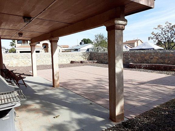 3rd image of 3124 Tierra Paola Ln
