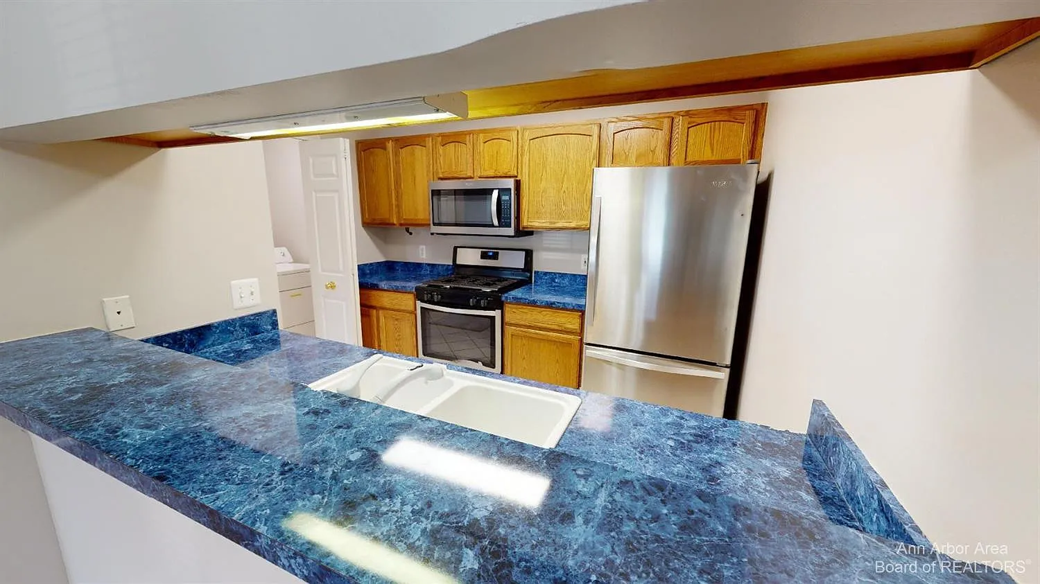2 bed, 2.0 bath, 1094 sqft, $1,950 — Photo 4