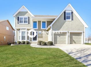 12972 S Summit St, Olathe, KS 66062