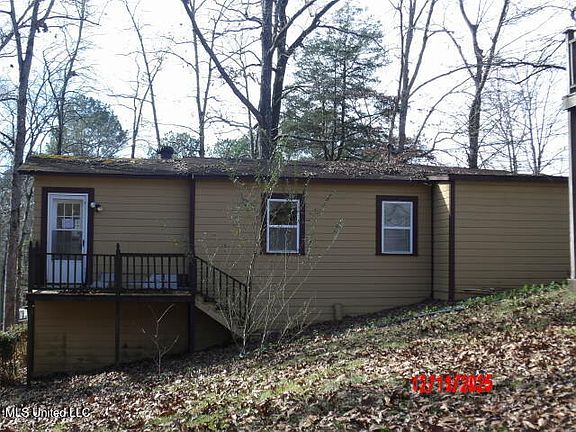 5th image of 69 Dogwood Dr