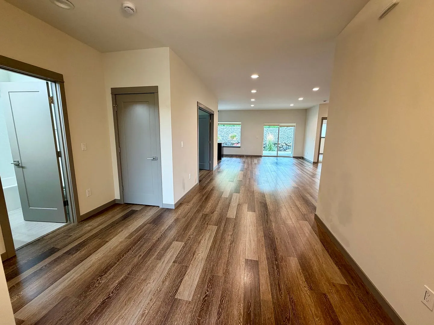 Non-Refundable & Security Deposit Total: $3000.00 — Photo 2