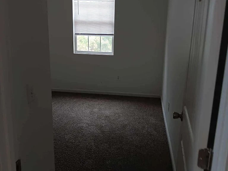 4810 Red Rooster Ln #I — Photo 2