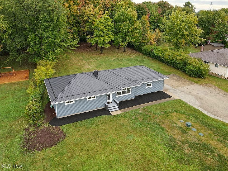 1st image of 951 Florence Dr