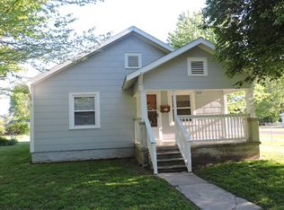 1934 W Webster St, Springfield, MO 65802