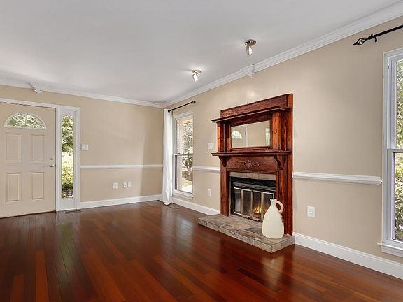 5th image of 5816 Waterdale Ct
