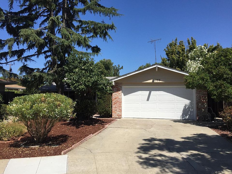 1st image of 923 Rosette Ct