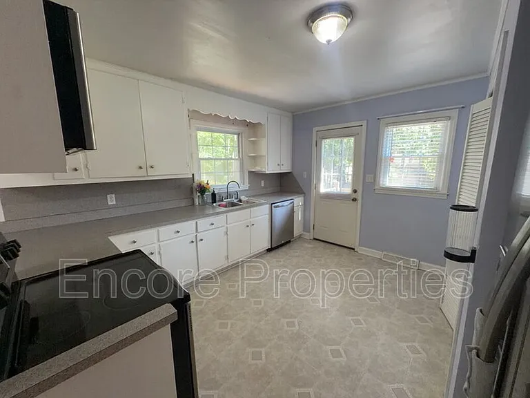 2603 Windy Hill Rd — Photo 7