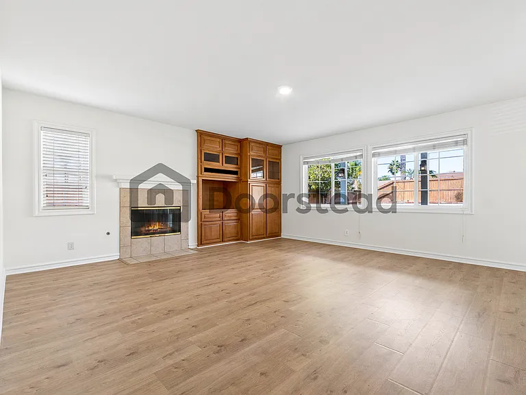 42075 Dunes Ct — Photo 10